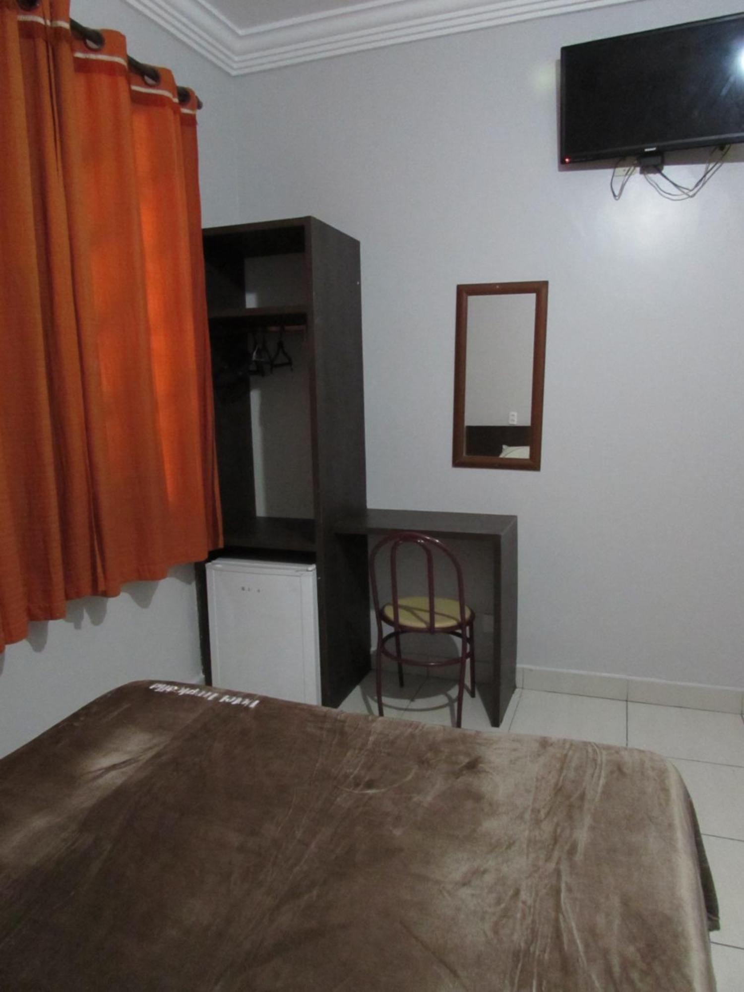 Hotel Tropicalia Proximo A 25 De Marco , Bras E Bom Retiro "Com Estacionamento Conveniado Ao Lado Do Hotel" Sao Paulo Dış mekan fotoğraf